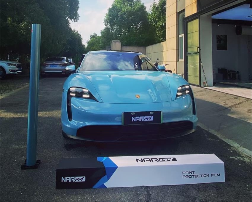 保時(shí)捷裝貼納爾PPF隱形車衣，車主更放心