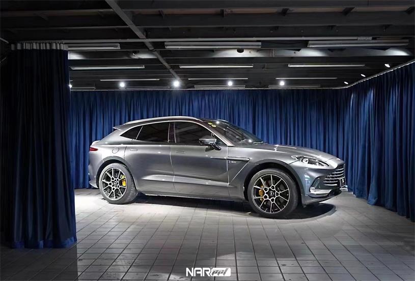 阿斯頓馬丁DBX裝貼納爾PPF-RPRO，品味與身份的象征