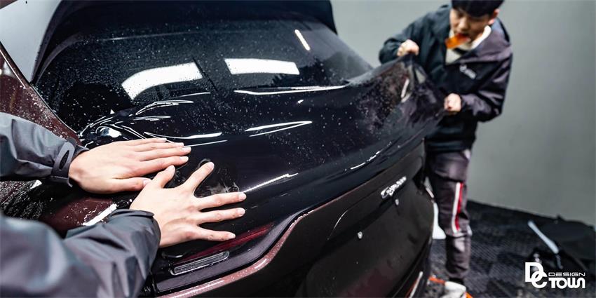 車身貼膜：汽車貼膜一般都是貼在哪些部位？