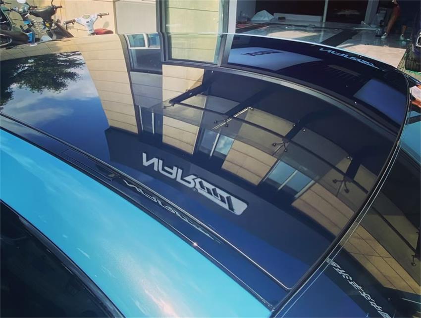 天窗冰甲：選擇汽車膜應該注重種類安全還是隔熱性？